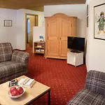 Apartment Apartment Chalet Abendrot Apartments-13 By Interhome *